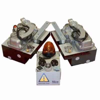 Nice - Set Completo Composizione Bm4000 220V Con Casse In Cataforesi Per Cancelli A Battente Interrati Con Ante Fino A Max 4 Mt.